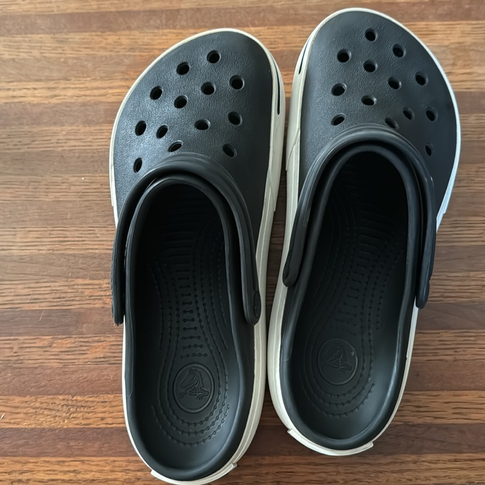 Crocs - Picture 4 of 6